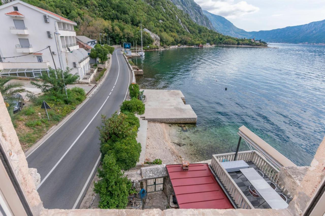 Apartments Mir I Dobro Cattaro Esterno foto