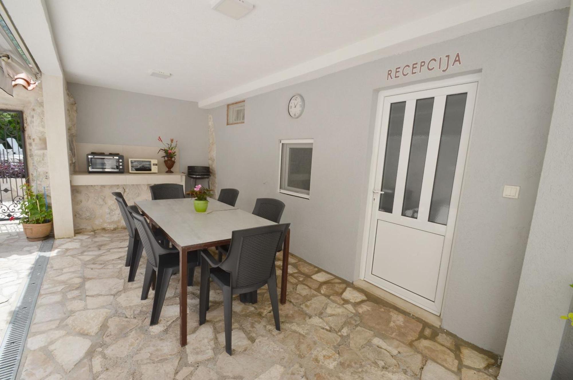 Apartments Mir I Dobro Cattaro Esterno foto
